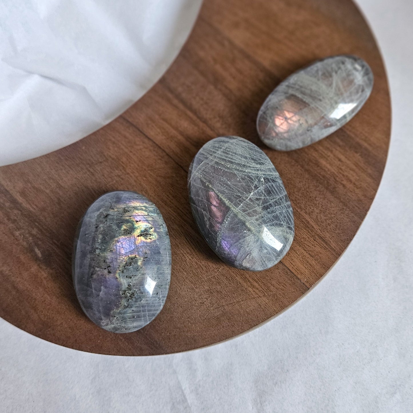 Large Purple Flash Labradorite Palmstone (2.5–3 Inches) – Intuition, Protection & Transformation