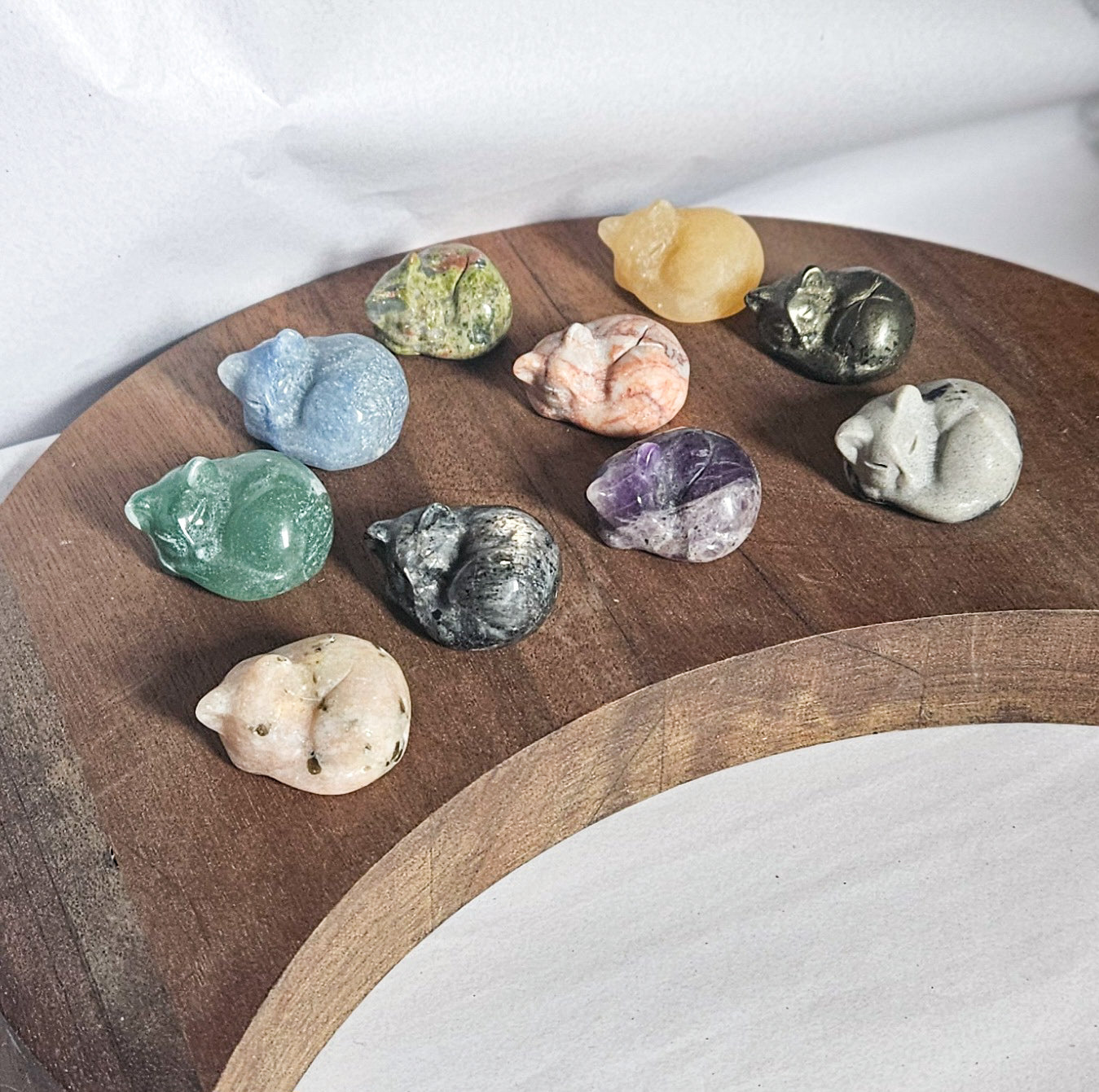 Mini Crystal Sleeping Cat – 1 Inch Carved Stone Familiar for Calm & Comfort