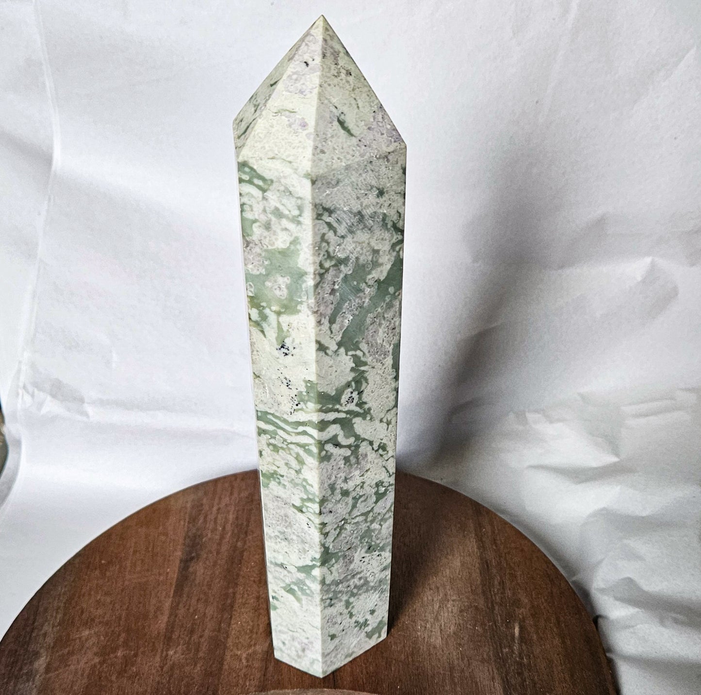 Peace Jade Tower (2 lbs 9 oz, 9.75") – Crystal Point for Harmony, Inner Healing & Emotional Balance | Polished Serpentine, Jade & White Quartz Tower for Calm Energy
