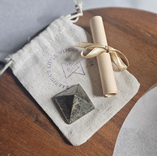 Money, Money, Money Crystal Spell Bag – Pyrite Pyramid